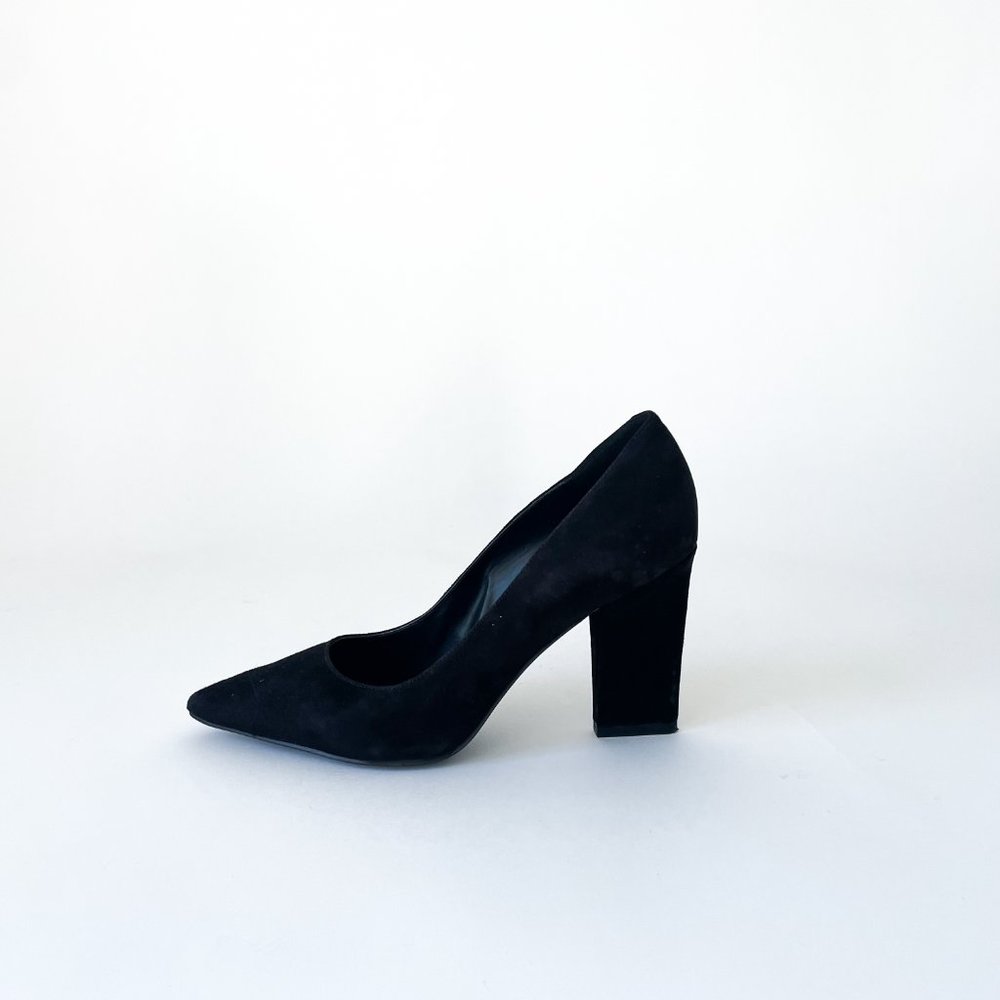 Nine West Black Suede Pointed Toe Pumps - 7.5